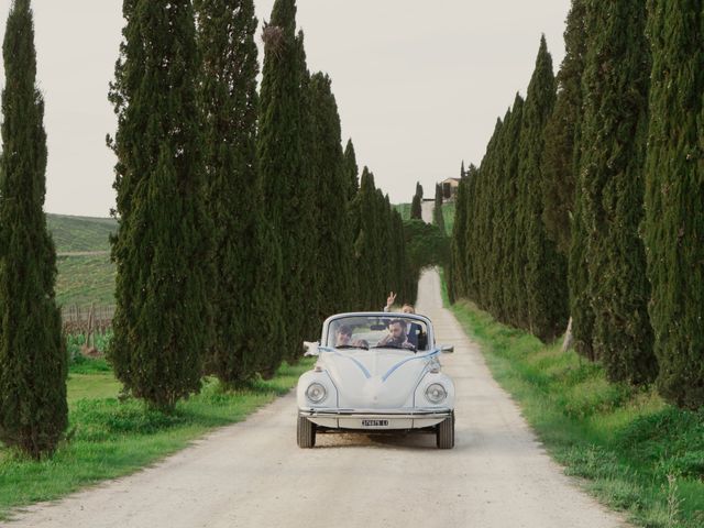 Il matrimonio di Enrico e Valentina a Monteriggioni, Siena 47