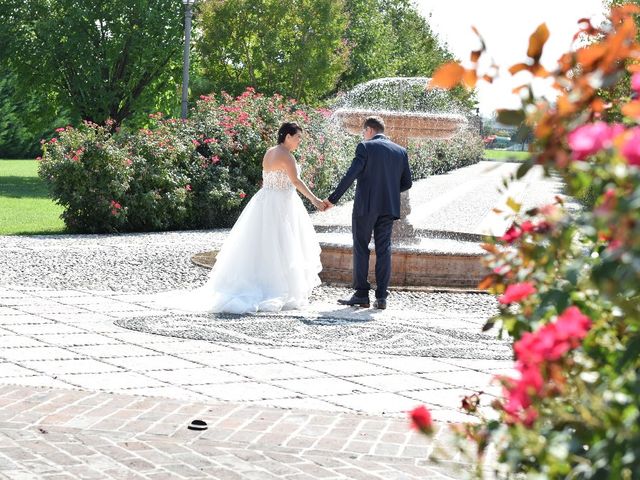 Il matrimonio di Mirko e Sarah a Castiglione delle Stiviere, Mantova 25
