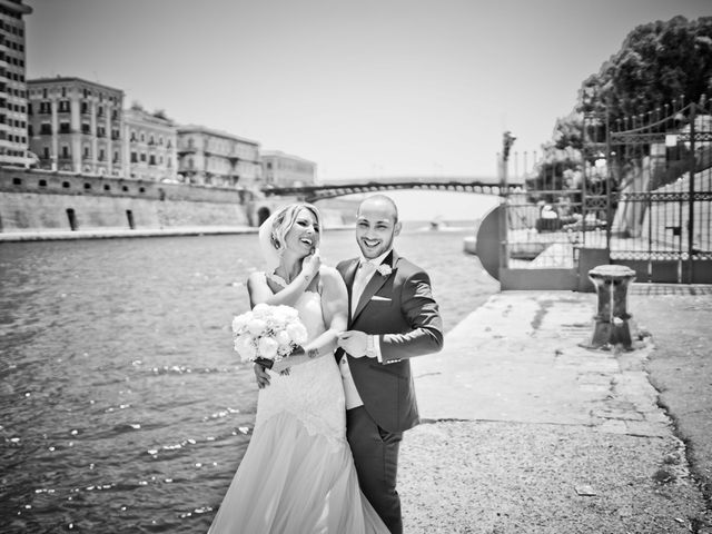 Il matrimonio di Simona e Roby a Taranto, Taranto 42