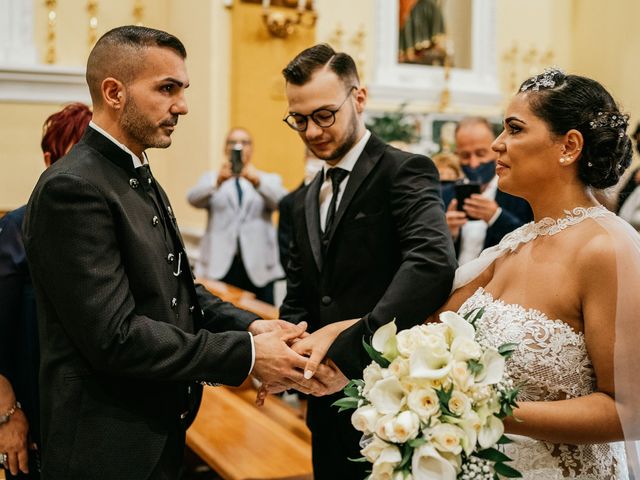 Il matrimonio di Vincenzo e Sabrina a Ariano Irpino, Avellino 24