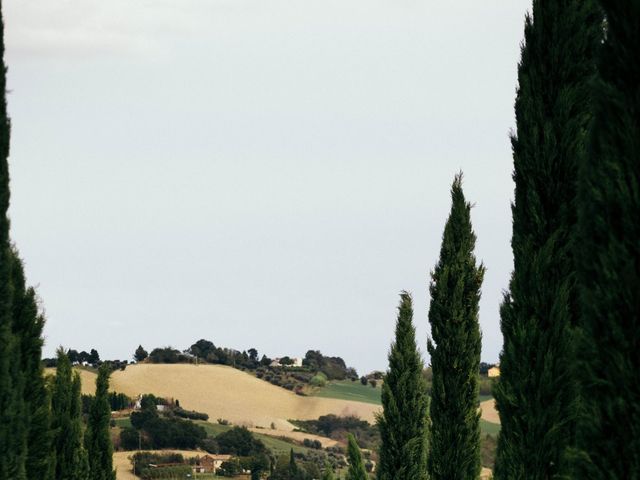 Il matrimonio di Daniele e Isabella Laila a Urbisaglia, Macerata 19