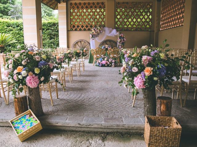 Il matrimonio di Vincenzo e Mariagrazia a Vimercate, Monza e Brianza 31