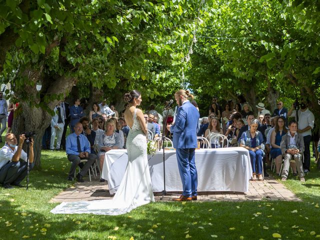 Il matrimonio di Robert e Giulia a Serra de&apos; Conti, Ancona 41