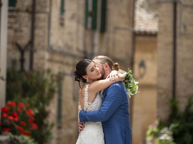 Il matrimonio di Robert e Giulia a Serra de&apos; Conti, Ancona 63