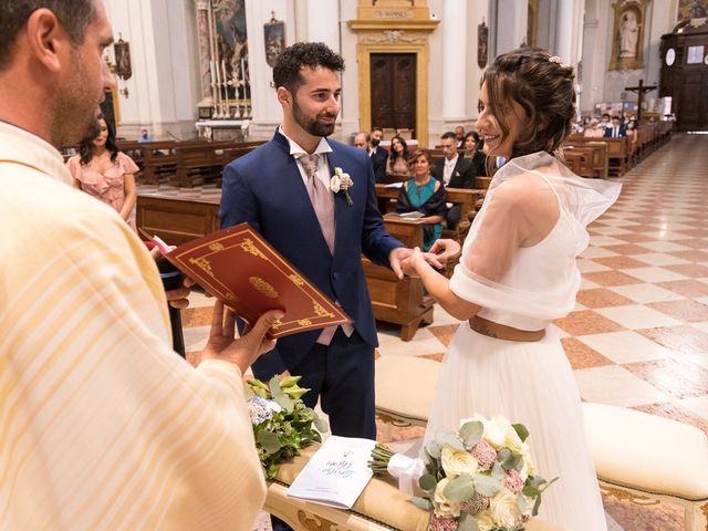 Il matrimonio di Chiara e Lorenzo a Lonato del Garda, Brescia 17