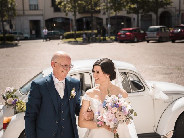 Il matrimonio di Luca e Veronica a Parabiago, Milano 11