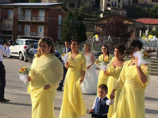 Il matrimonio di Massimiliano e Giada a Minucciano, Lucca 1