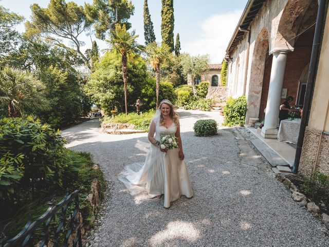 Il matrimonio di Simon e Fiona a San Felice del Benaco, Brescia 21