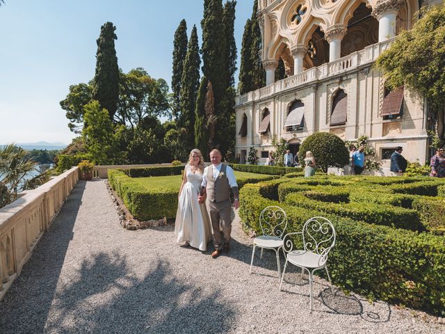 Il matrimonio di Simon e Fiona a San Felice del Benaco, Brescia 31