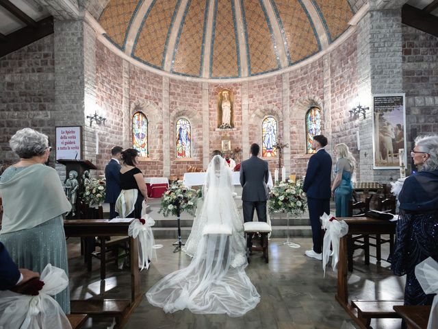 Il matrimonio di Eliza e Daniele a Gualdo Tadino, Perugia 18