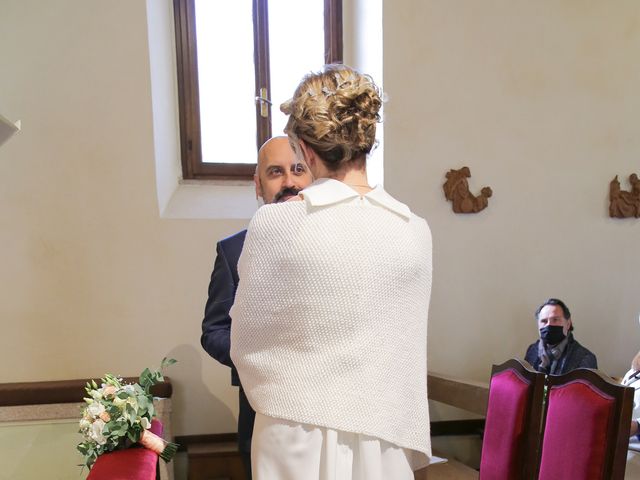 Il matrimonio di Walter e Paola a Bodio Lomnago, Varese 7