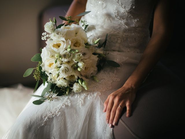 Il matrimonio di Nicola e Gloria a Monticello d&apos;Alba, Cuneo 10