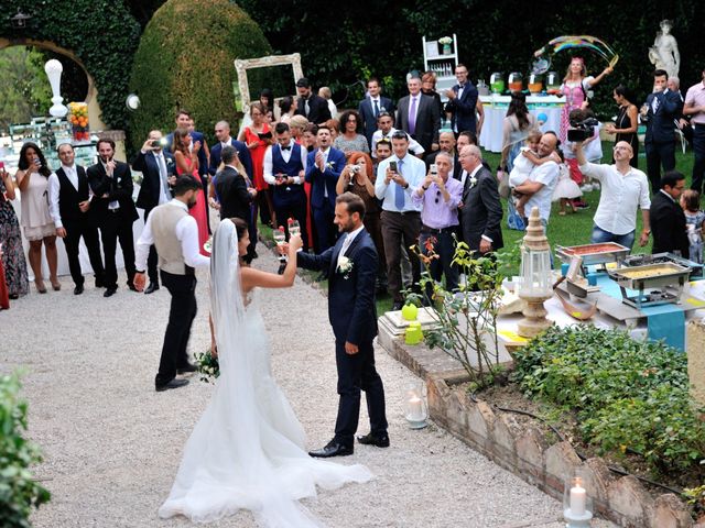 Il matrimonio di Michele e Elisa a Gradara, Pesaro - Urbino 25