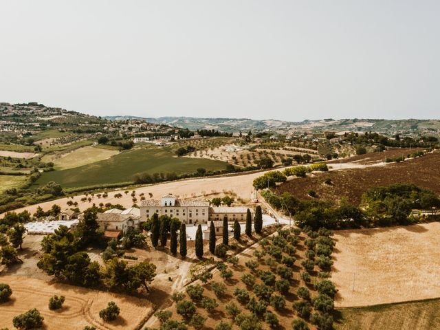 Il matrimonio di Martina e Fabio a Città Sant&apos;Angelo, Pescara 33