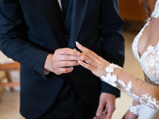 Il matrimonio di Luca e Alessandra a Tricarico, Matera 15