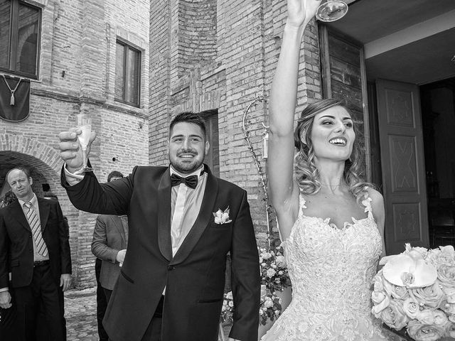 Il matrimonio di Stefano e Sara a Grottammare, Ascoli Piceno 38