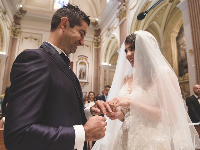 Il matrimonio di Damiano e Marika a Laterza, Taranto 32