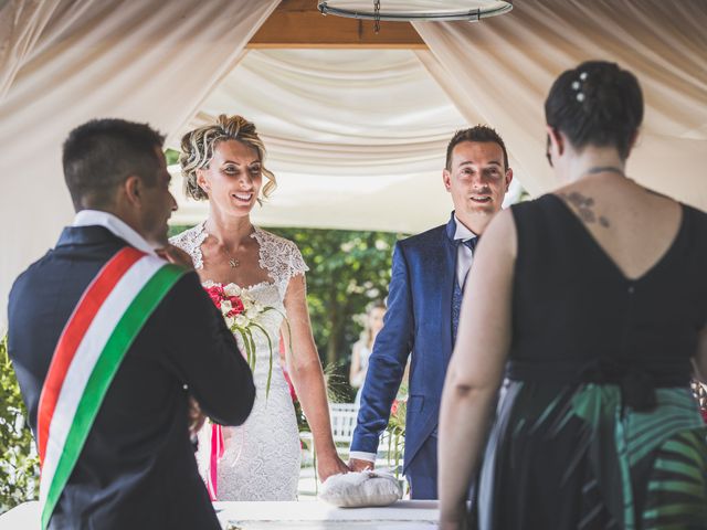 Il matrimonio di Gianluca e Simona a Bagnolo San Vito, Mantova 23