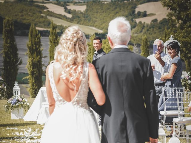 Il matrimonio di Simone e Lucia a Fossombrone, Pesaro - Urbino 64