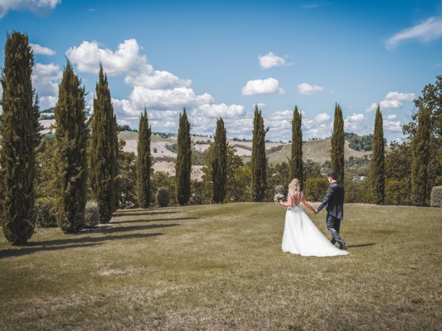 Il matrimonio di Simone e Lucia a Fossombrone, Pesaro - Urbino 97