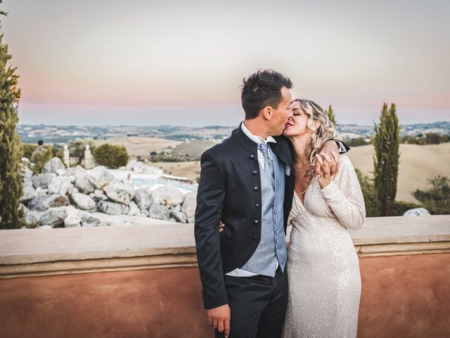 Il matrimonio di Simone e Lucia a Fossombrone, Pesaro - Urbino 129