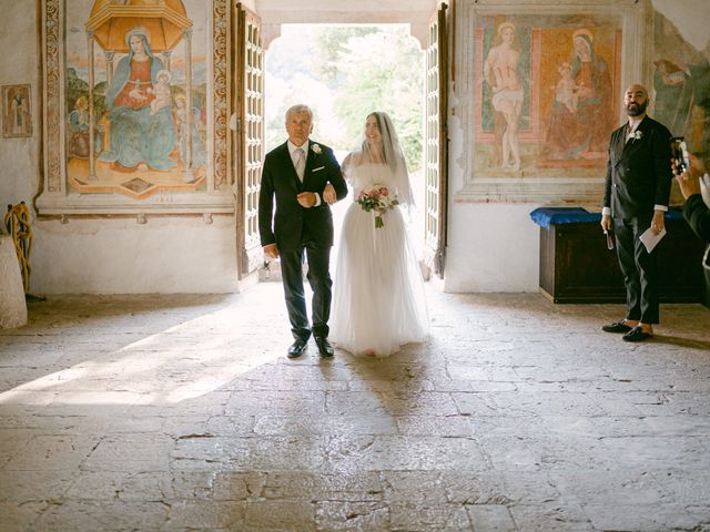 Il matrimonio di Thomas e Valentina a Ferentillo, Terni 20