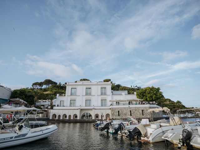 Il matrimonio di Alessia e Antonio a Bacoli, Napoli 30