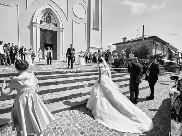 Il matrimonio di Luca e Sara a Corte Franca, Brescia 27