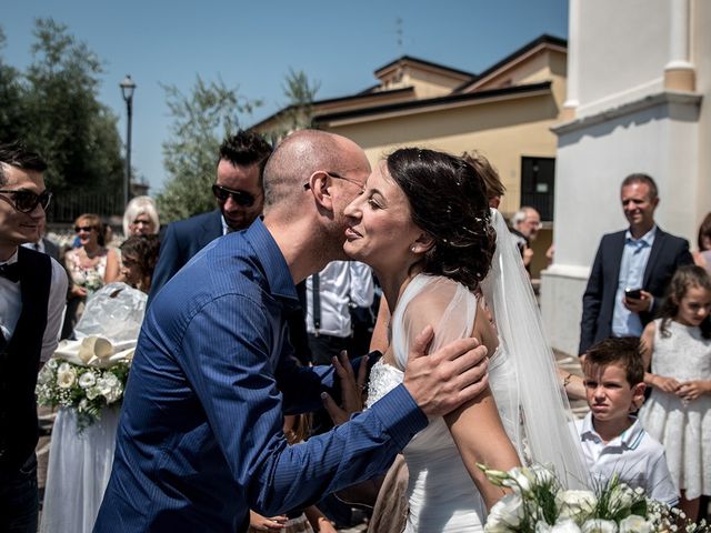 Il matrimonio di Luca e Sara a Corte Franca, Brescia 39