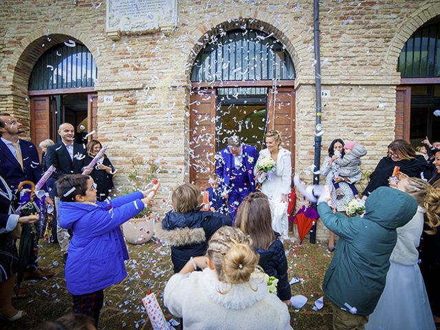 Il matrimonio di Christian e Veronika a Porto Recanati, Macerata 21
