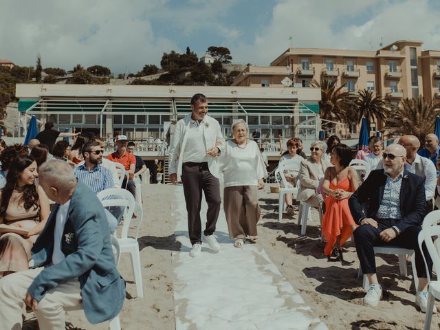 Il matrimonio di Renè e Anna a Finale Ligure, Savona 6