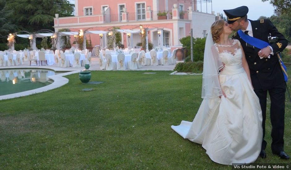 Il matrimonio di Francesco e Angela a Villa Castelli, Brindisi