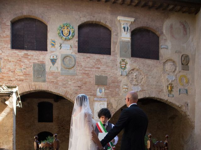 Il matrimonio di Fabrizio e Kelli a Certaldo, Firenze 64