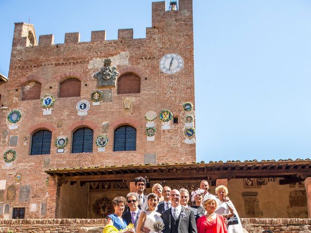 Il matrimonio di Fabrizio e Kelli a Certaldo, Firenze 92