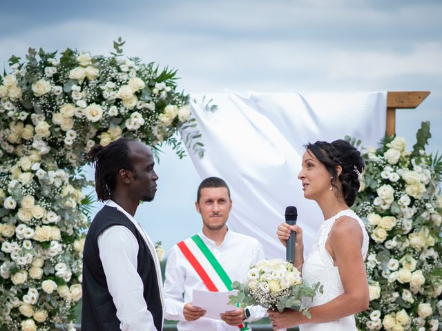 Il matrimonio di Oumar e Marie-Eve a Civitanova del Sannio, Isernia 41