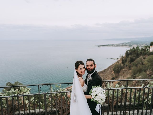 Il matrimonio di Gabriele e Valeria a Taormina, Messina 24