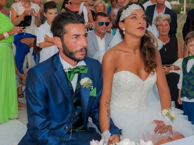Il matrimonio di Pino e Rebecca a Viareggio, Lucca 25