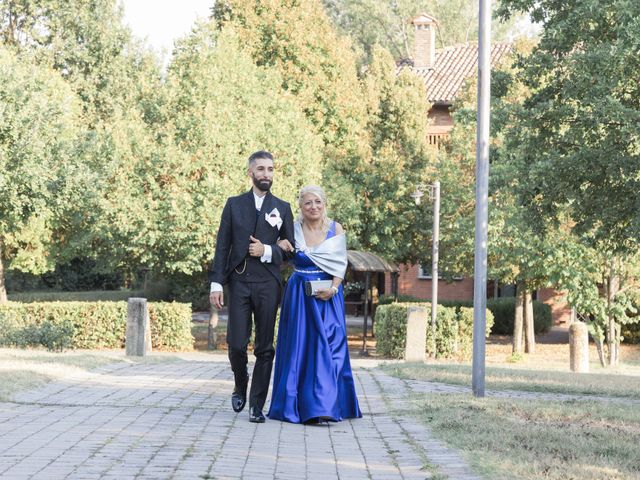 Il matrimonio di Davide e Elena a Castel San Pietro Terme, Bologna 20