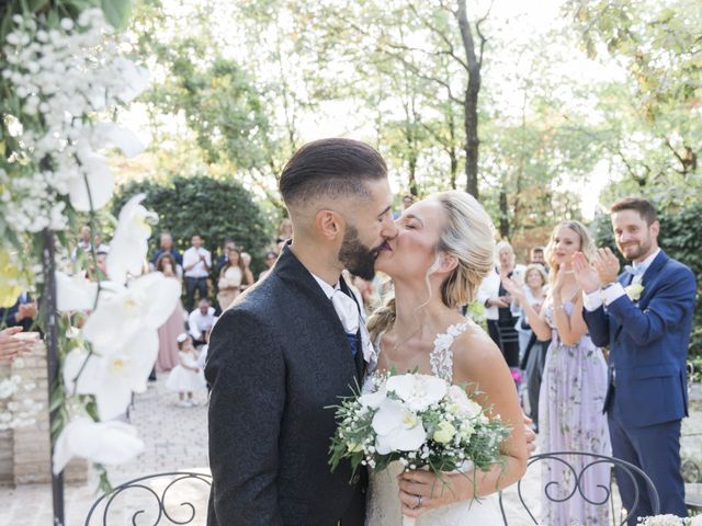 Il matrimonio di Davide e Elena a Castel San Pietro Terme, Bologna 24