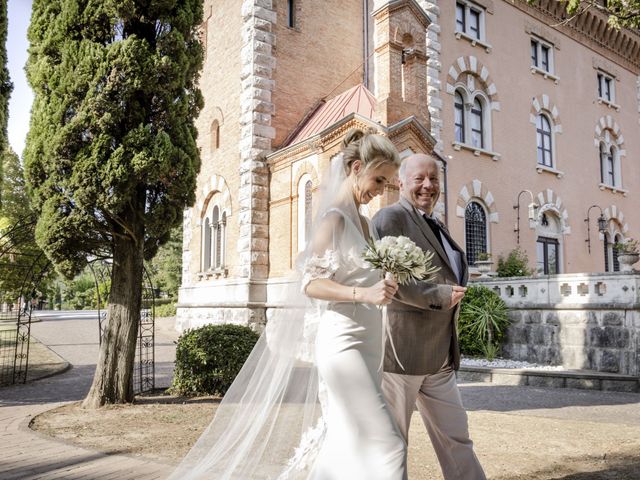 Il matrimonio di MICHAEL e CAROLINE a Capriva del Friuli, Gorizia 24