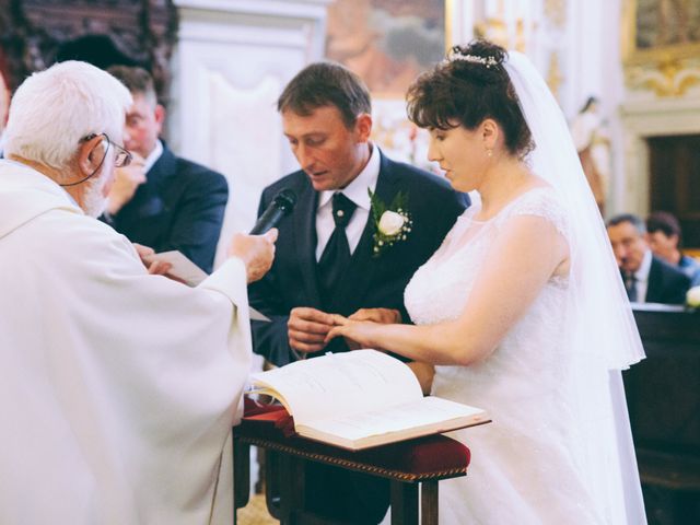 Il matrimonio di Mihaela e Piergiuseppe a Piozzo, Cuneo 15