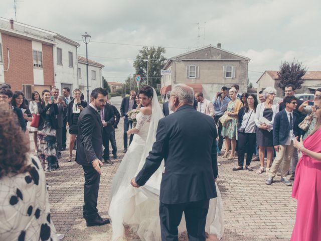 Il matrimonio di Lorenzo e Francesca a Concordia sulla Secchia, Modena 27