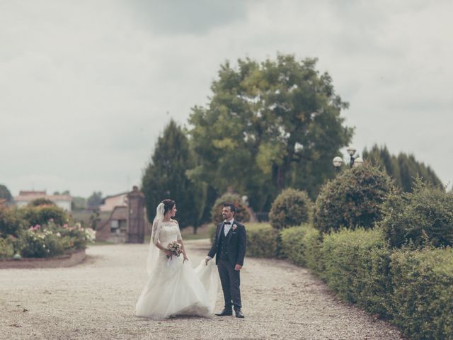 Il matrimonio di Lorenzo e Francesca a Concordia sulla Secchia, Modena 1