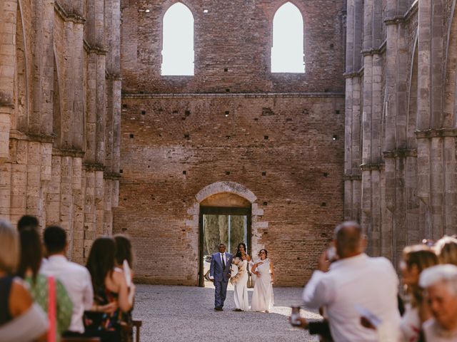 Il matrimonio di Simone e Simona a Chiusdino, Siena 53
