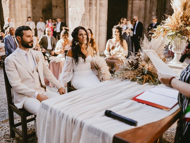 Il matrimonio di Simone e Simona a Chiusdino, Siena 61