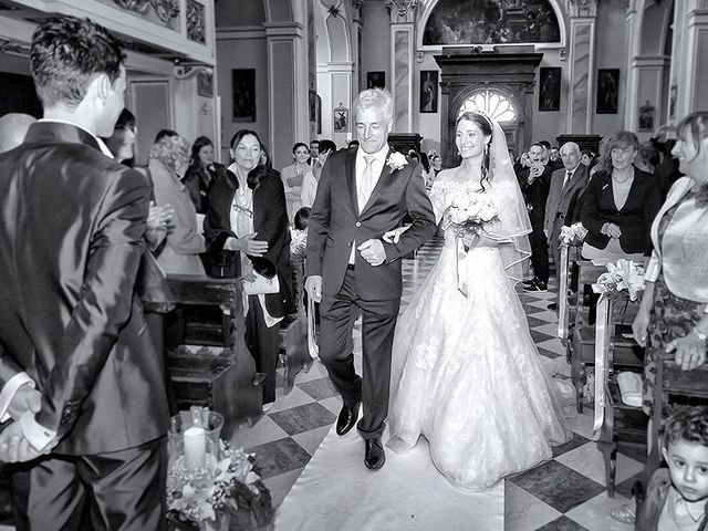 Il matrimonio di Stefano e Lisa a Dossena, Bergamo 15