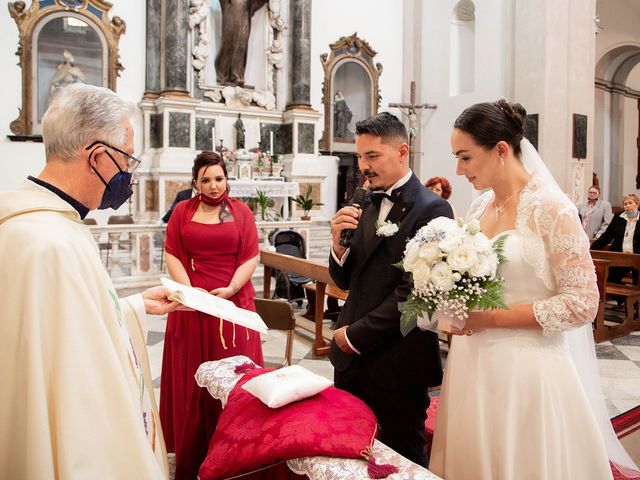 Il matrimonio di Aliaksei e Valentyna a Savona, Savona 33