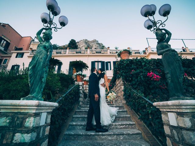 Il matrimonio di Luca e Zhandra a Taormina, Messina 29