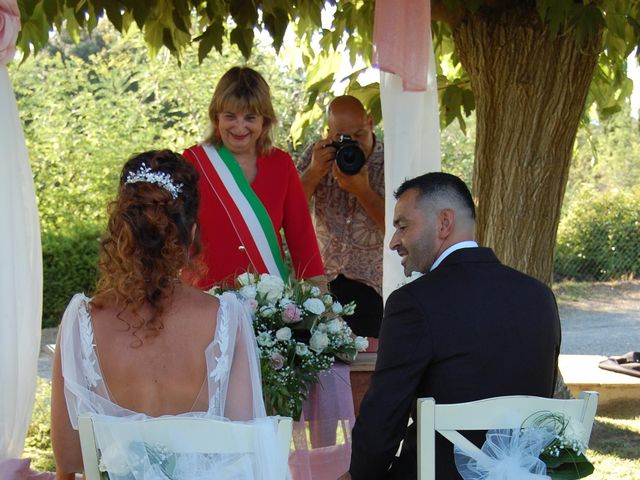 Il matrimonio di Valdet e Elena a Palaia, Pisa 11