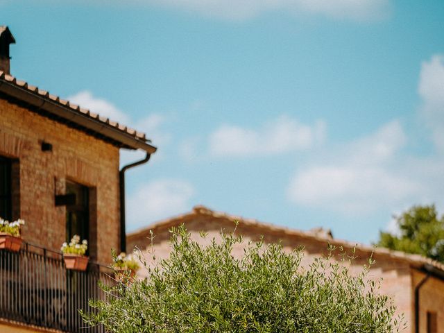 Il matrimonio di Sixtine e Walid a Chiusdino, Siena 3